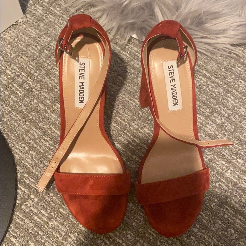 Steve Madden suede heels
